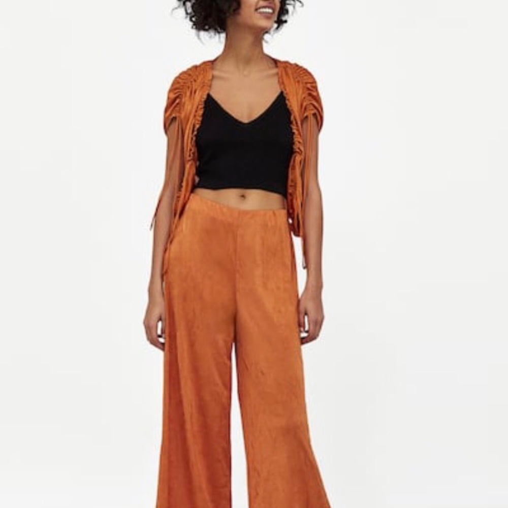Set available both size Large